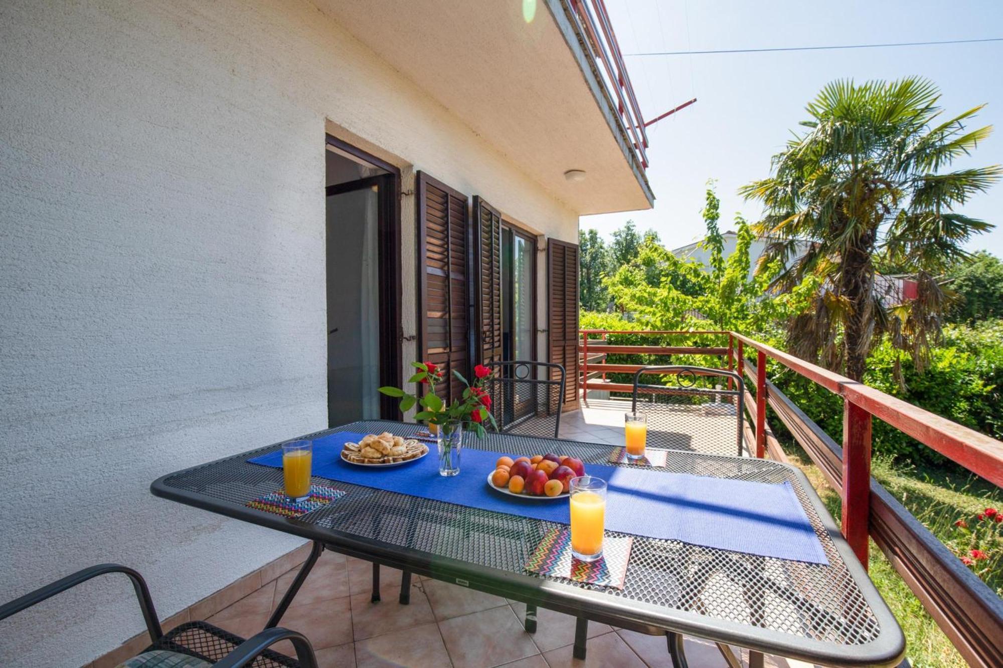 Apartments Brankica Island - Happy Rentals ヴァンタシチ エクステリア 写真