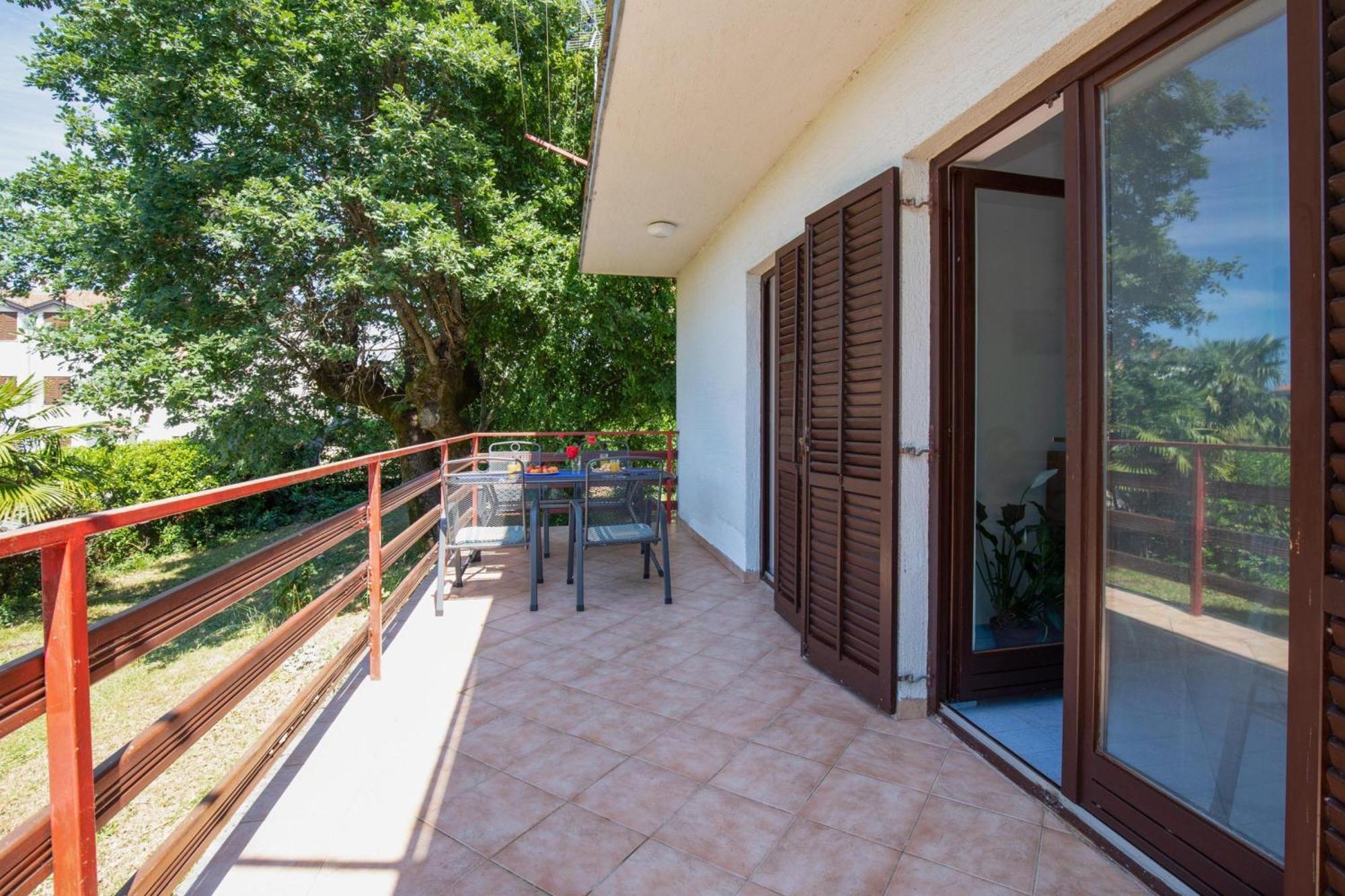 Apartments Brankica Island - Happy Rentals ヴァンタシチ エクステリア 写真