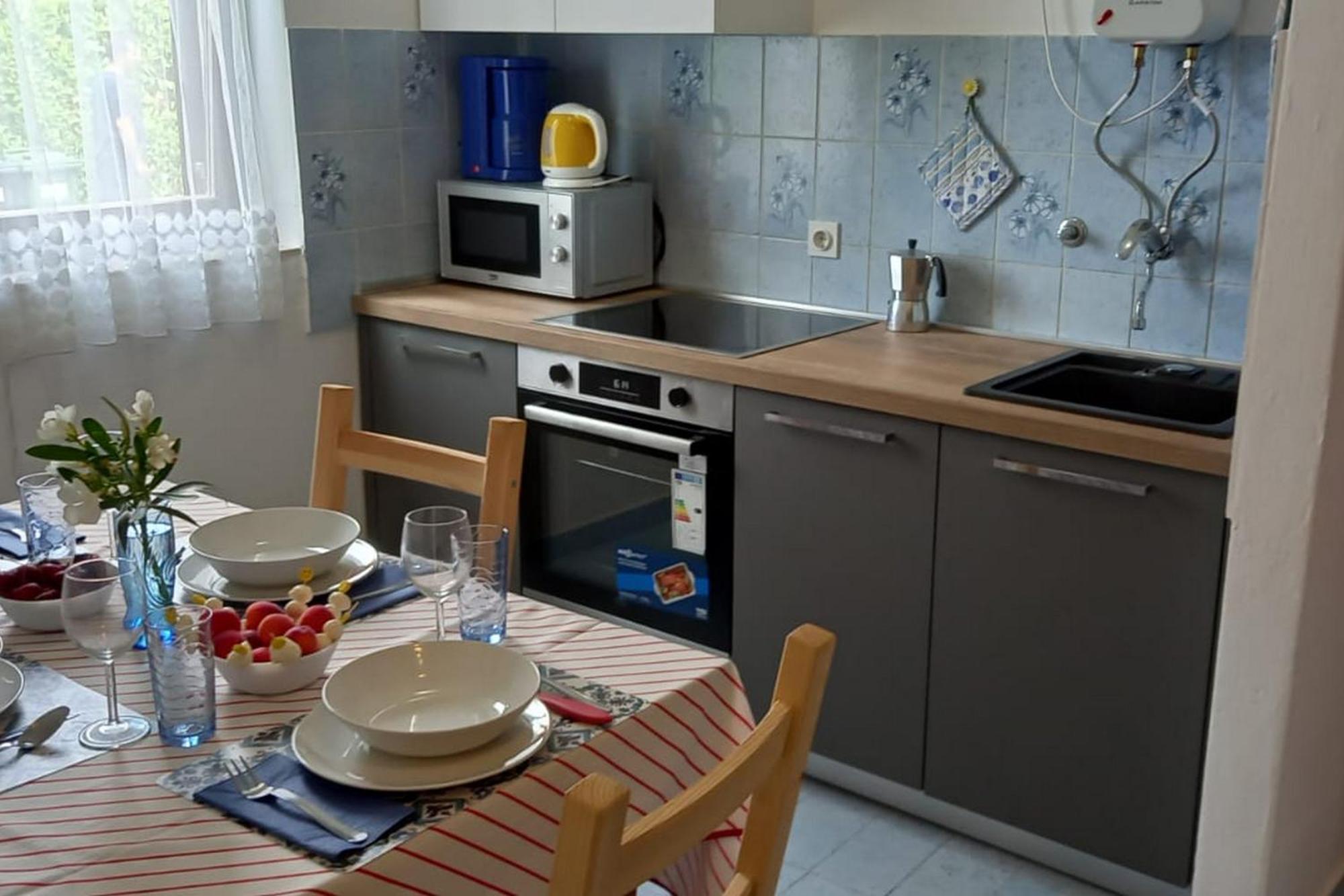 Apartments Brankica Island - Happy Rentals ヴァンタシチ エクステリア 写真