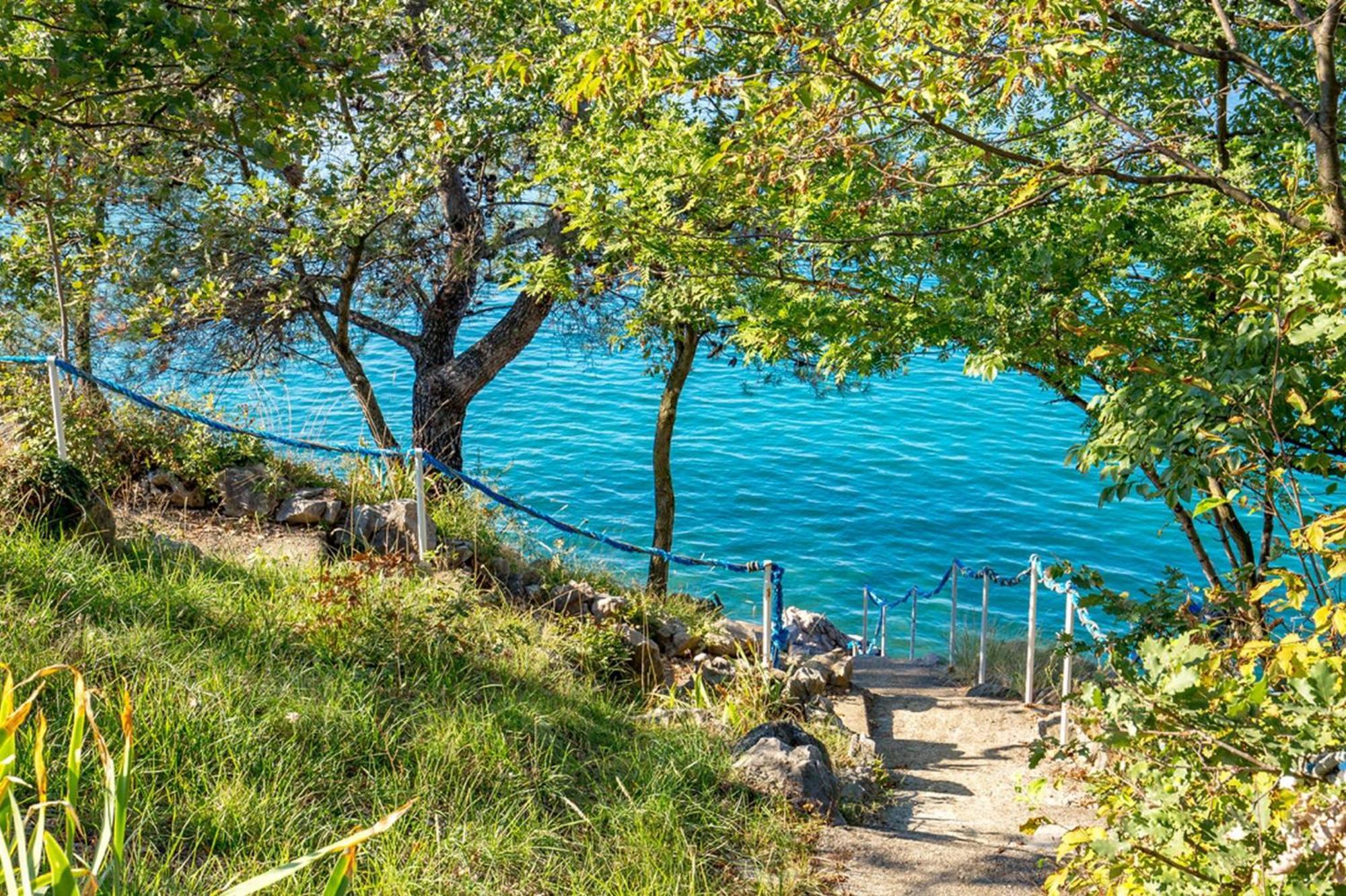 Apartments Brankica Island - Happy Rentals ヴァンタシチ エクステリア 写真