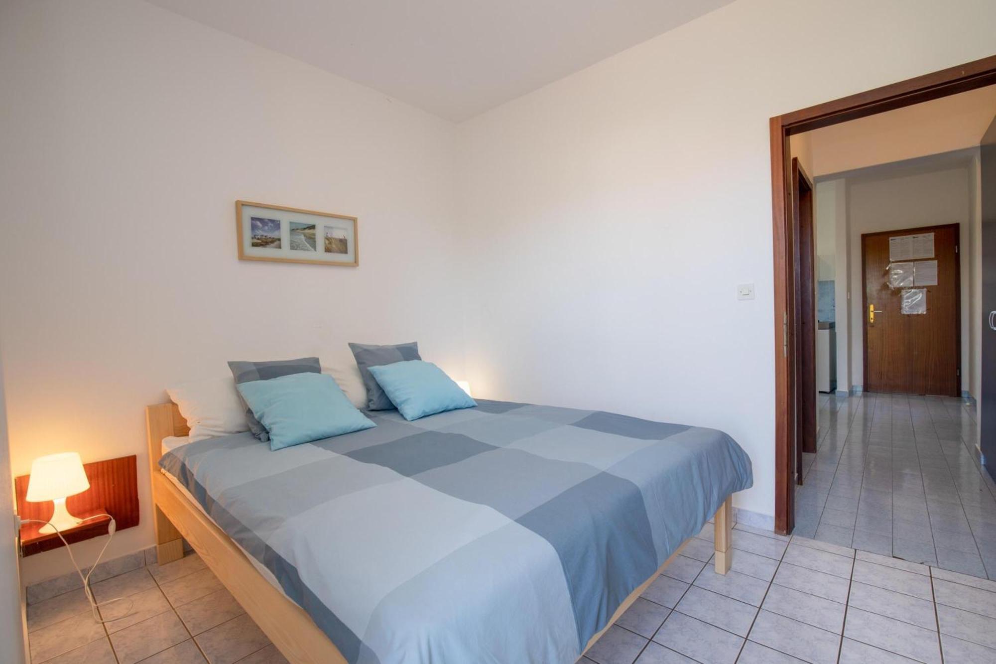 Apartments Brankica Island - Happy Rentals ヴァンタシチ エクステリア 写真